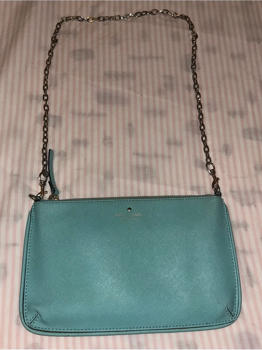 Kate spade Turquoise Leather Interior polka dots, Chain Strap Crossbody